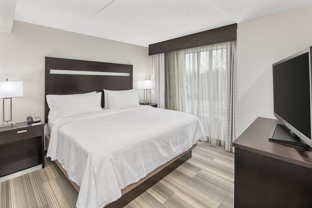 Holiday Inn Express & Suites Greenville-I-85 & Woodruff Rd by IHG photo 3