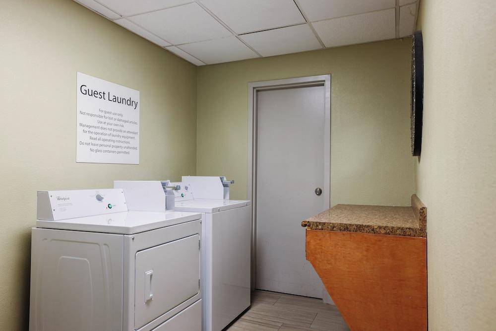 Holiday Inn Express Burlington by IHG photo 42