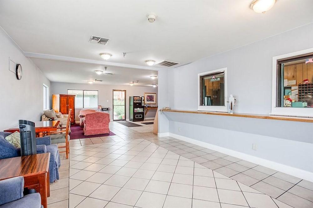 Studio Suites photo 14
