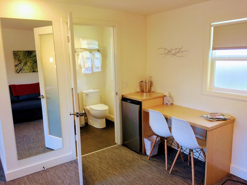 Heliotrope Hotel photo 18