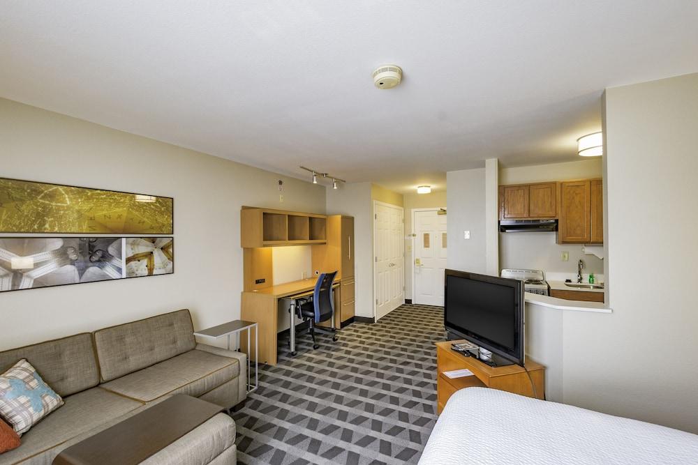 Towneplace Suites By Marriott Streetsboro photo 8
