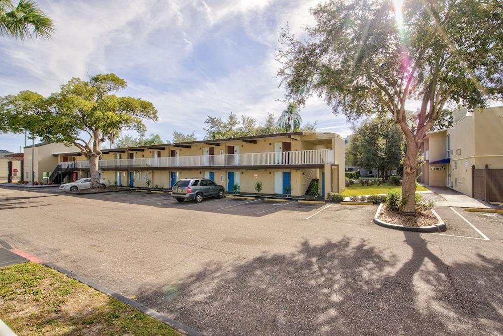 Clearwater Hotel photo 92