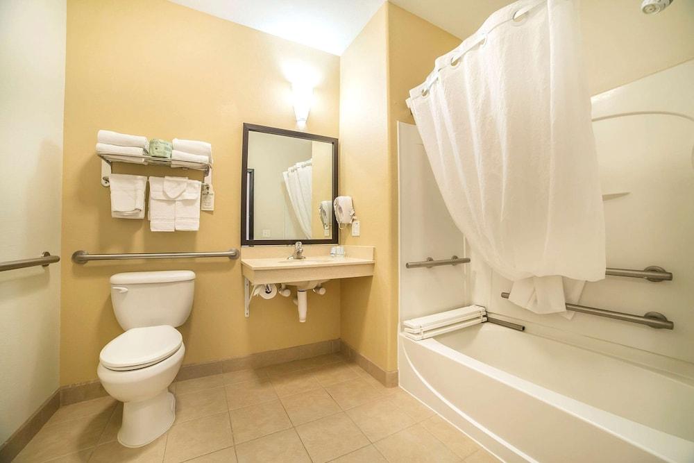 Sleep Inn & Suites Douglas photo 9