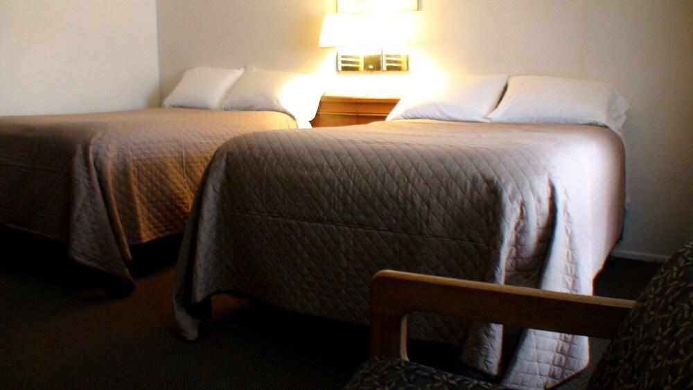 Schuyler Inn photo 14