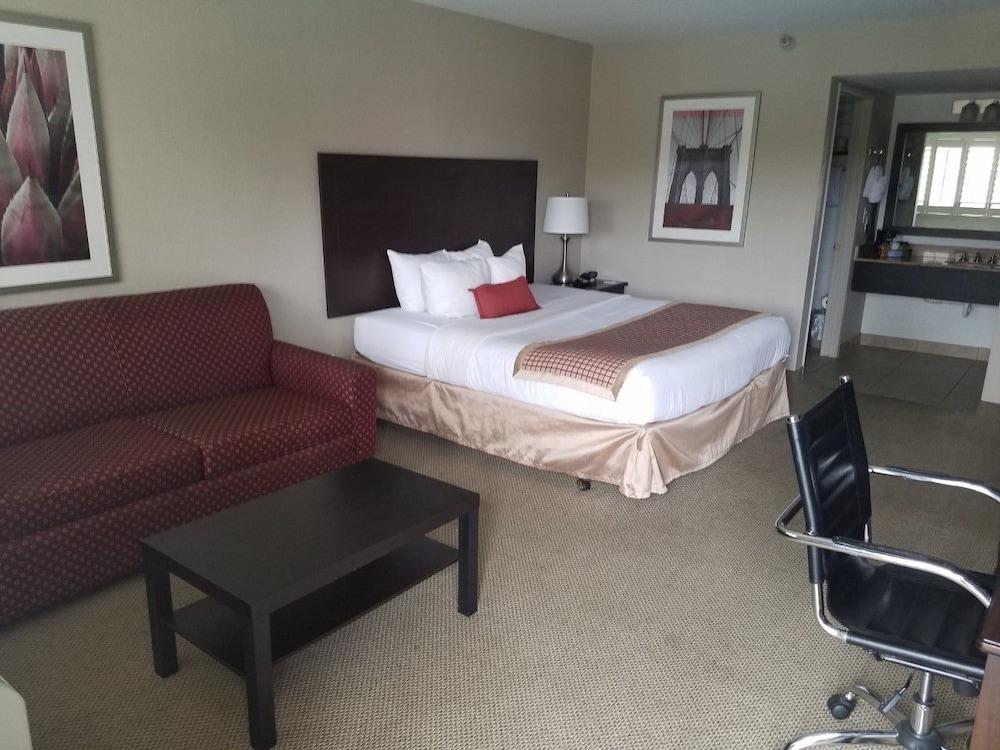 Infinity Inn & Suites photo 4