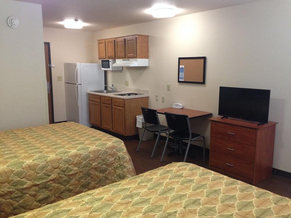 Inland Suites Lamar Street photo 10