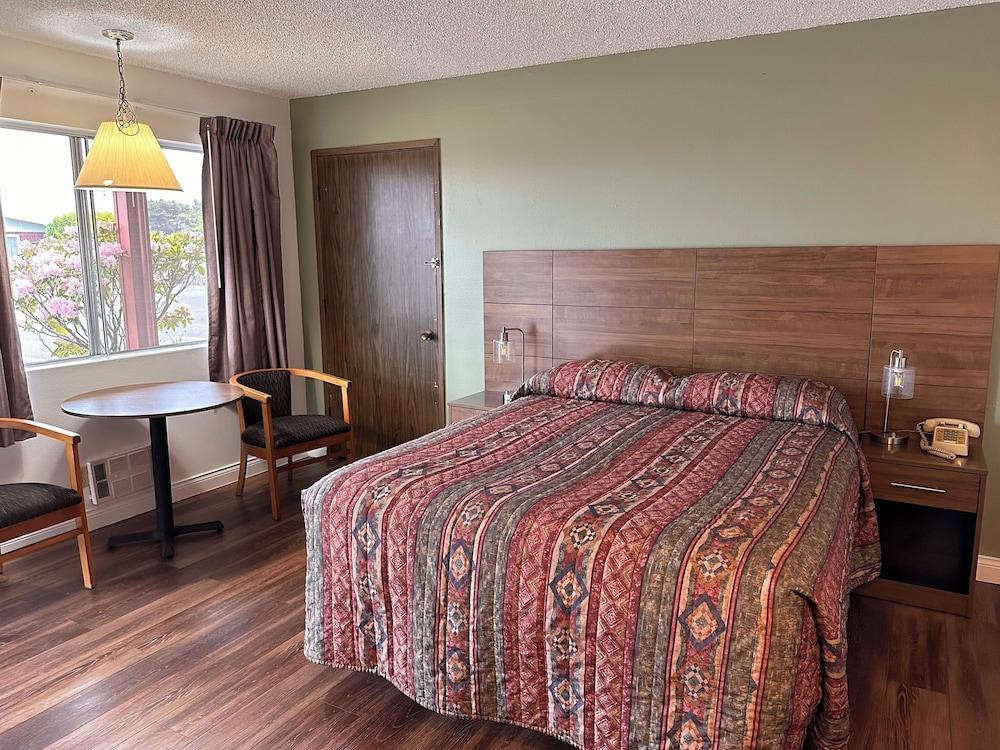 Capt John's Motel photo 14
