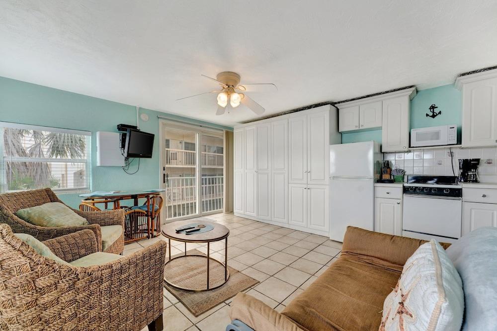 The Seashell Suites photo 13