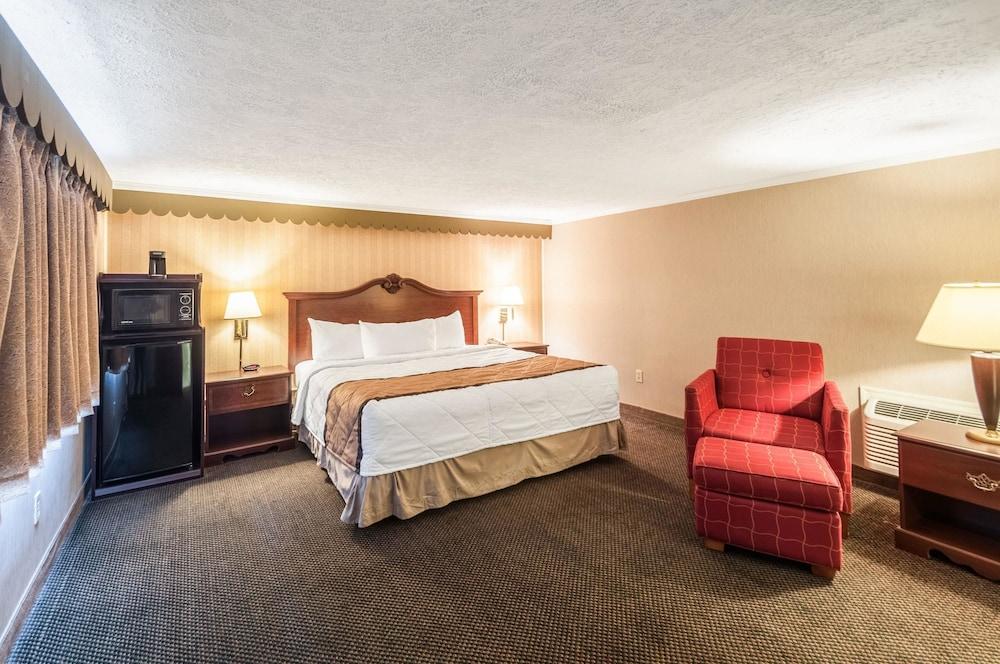 Rodeway Inn & Suites Charles Town photo 37
