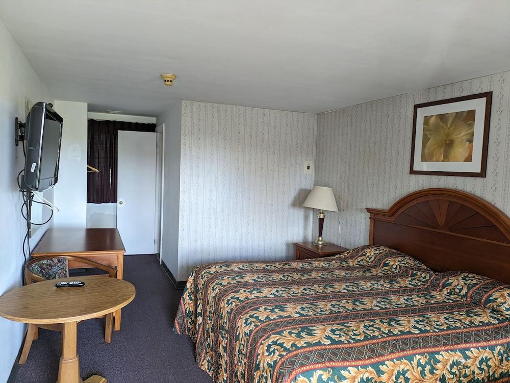 Beaver Falls Motel photo 6
