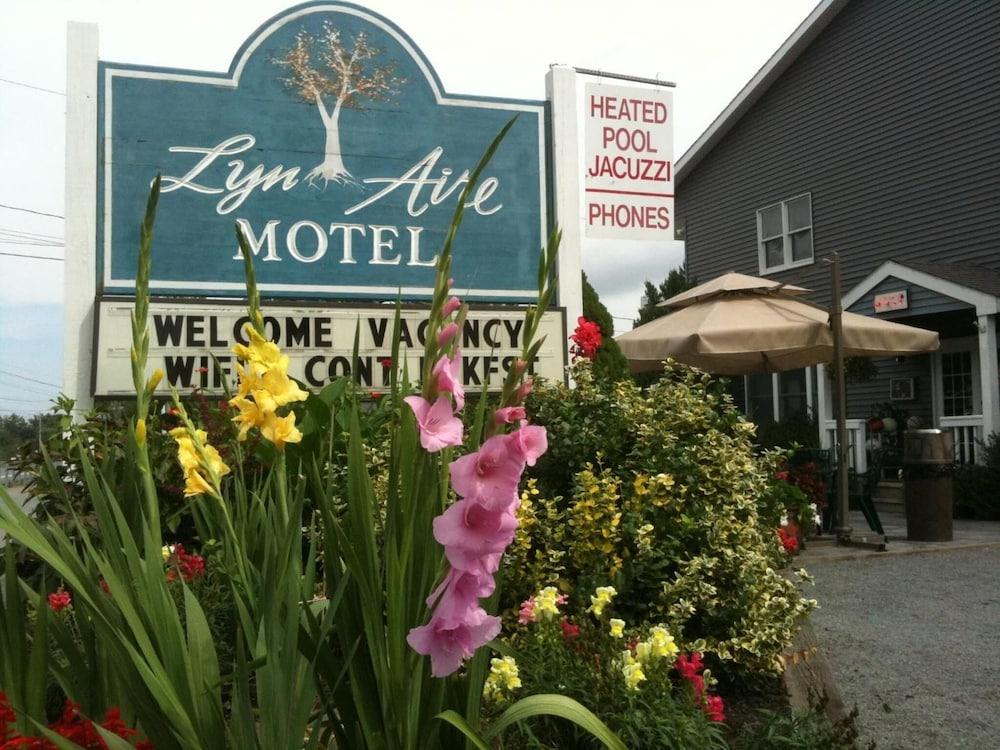 Lyn Aire Motel photo 18