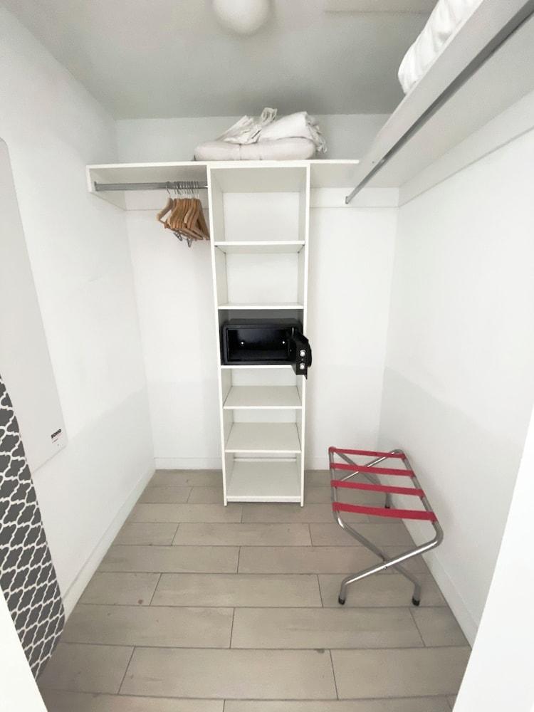 1209 B photo 78