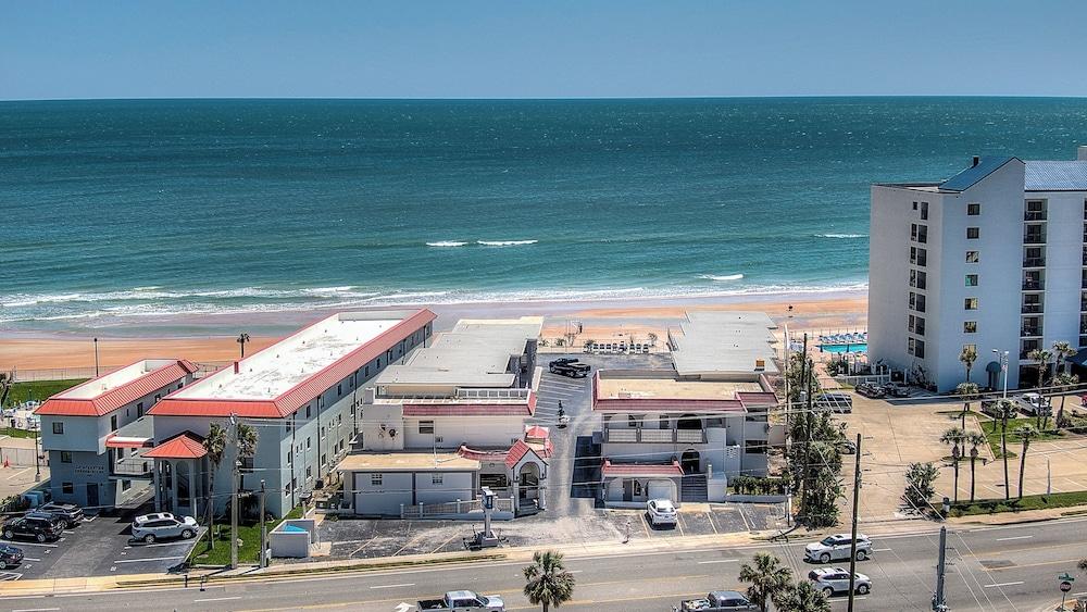 La Bella Oceanfront Inn photo 13