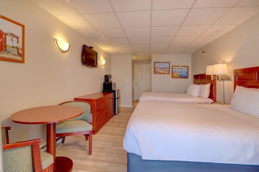 Atlantic Oceanfront Hotel photo 40