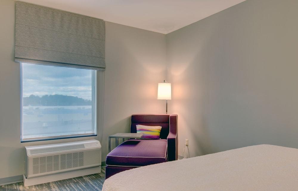 Hampton Inn & Suites Boston/Stoughton photo 4