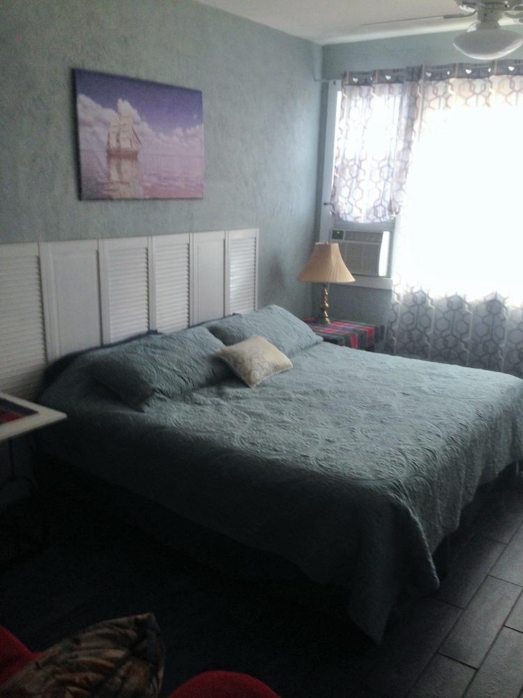 Capri Beach Hotel photo 23