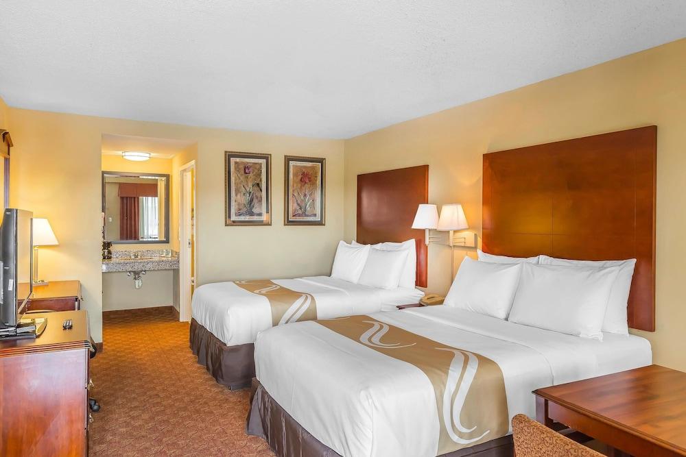 Quality Inn Calera I-65 exit 231 photo 6
