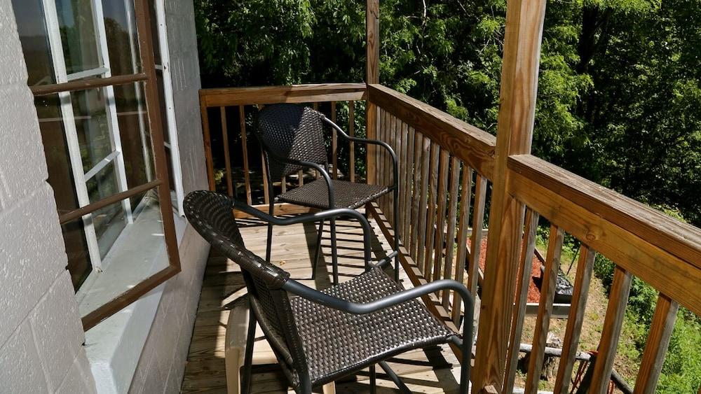 Alpine Inn photo 32