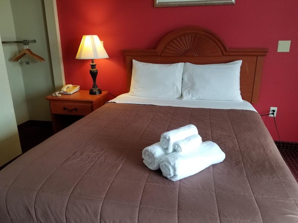Baymont by Wyndham Marianna photo 9