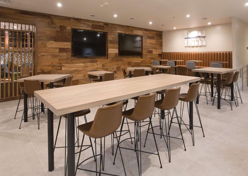 DoubleTree by Hilton Chico photo 20