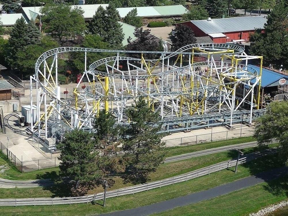 Darien Lake Lodge on the Lake photo 25