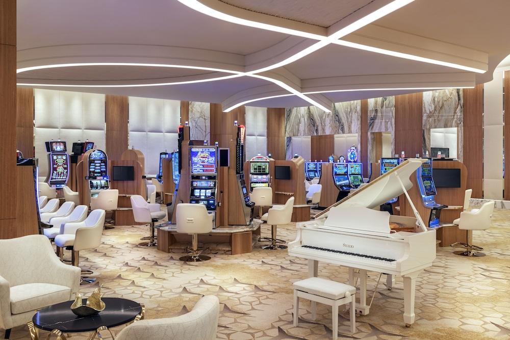 Las Vegas Hilton at Resorts World photo 6