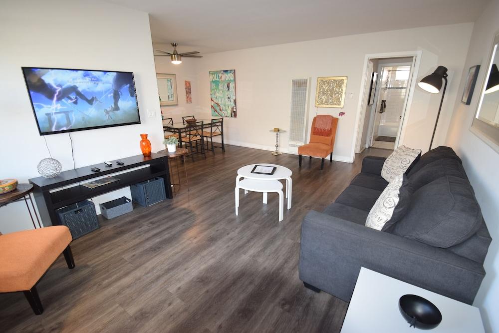 Boutique Hollywood photo 15