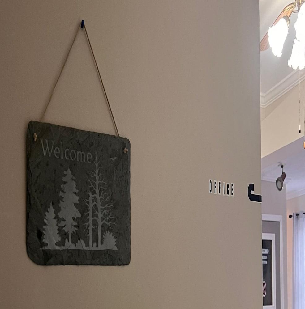 Oswego Inn photo 12