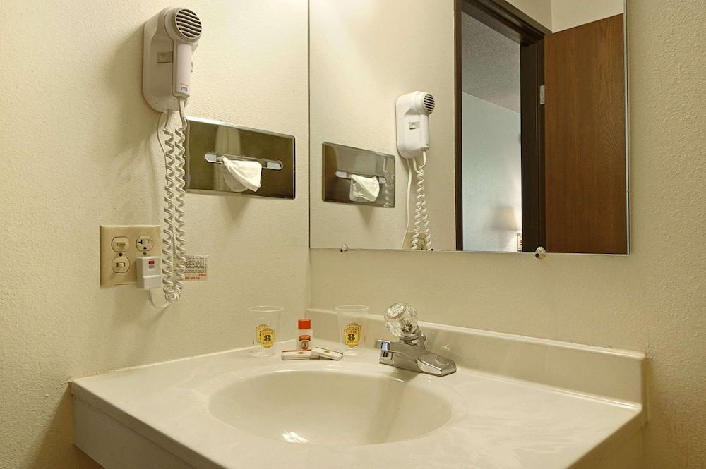 The Suite Inn photo 3