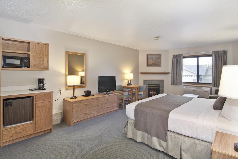 Boarders Inn & Suites by Cobblestone Hotels - Faribault photo 54