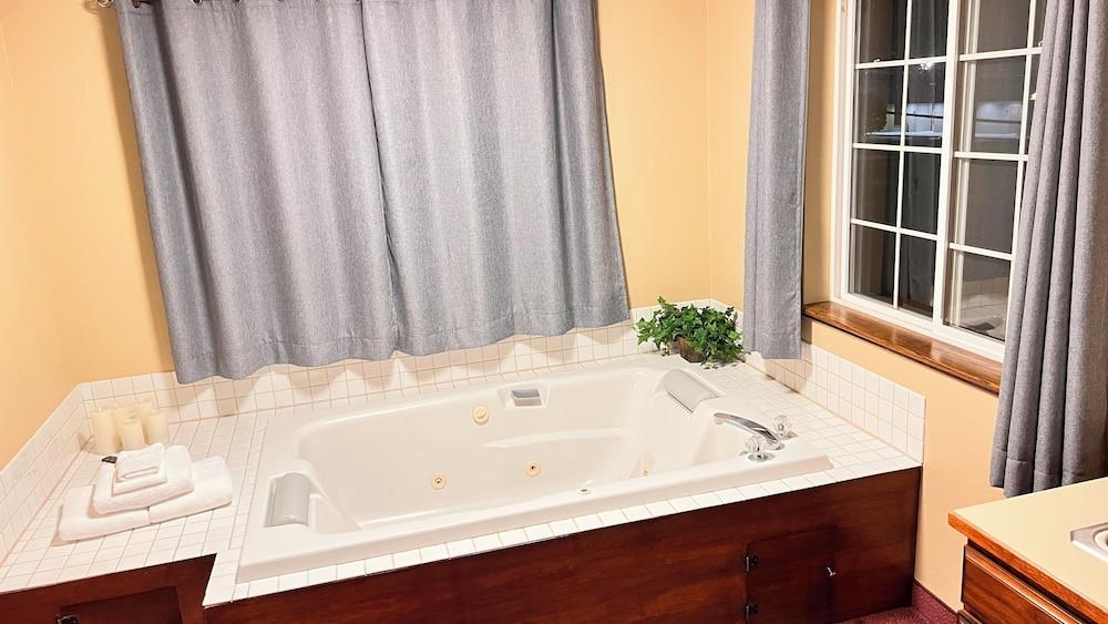 Morgan Inn And Suites photo 27