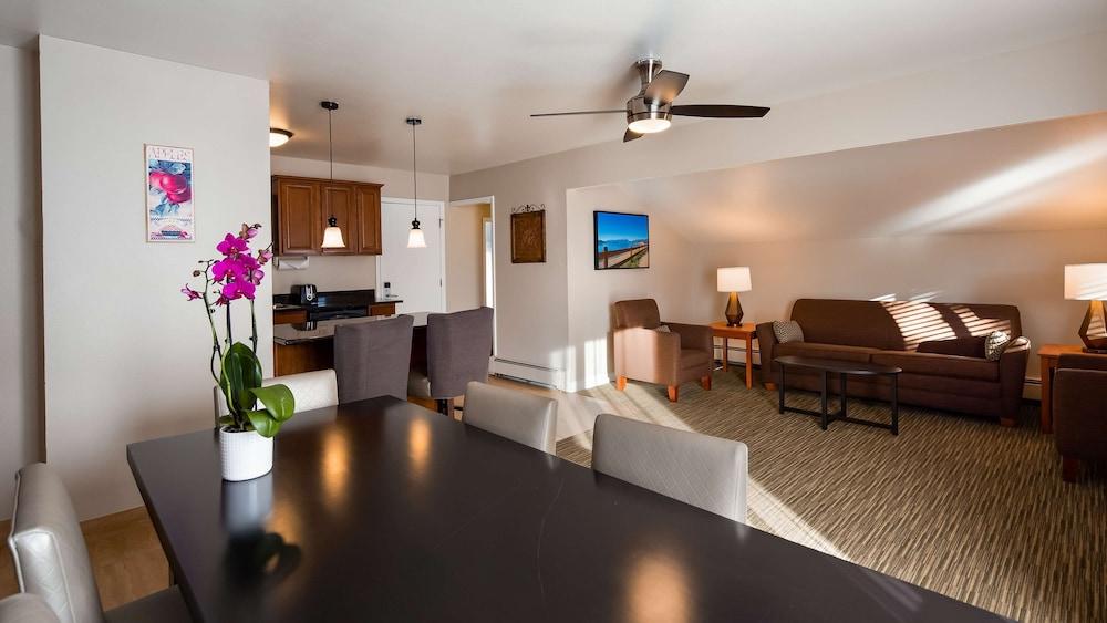 Best Western Ptarmigan Lodge photo 30