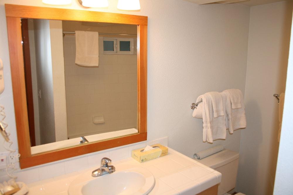 The Waves/The Argonauta Inn/The White Heron Lodge photo 31