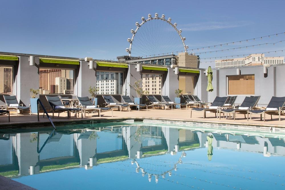 The Platinum Hotel photo 41