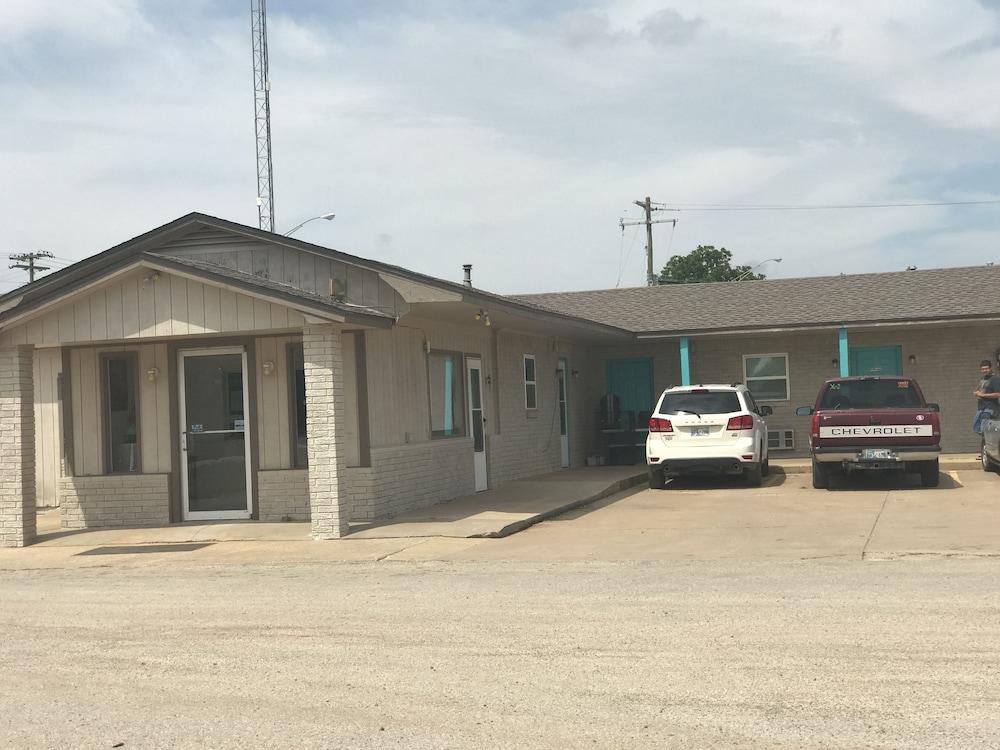 Trend Motel and RV Park photo 13