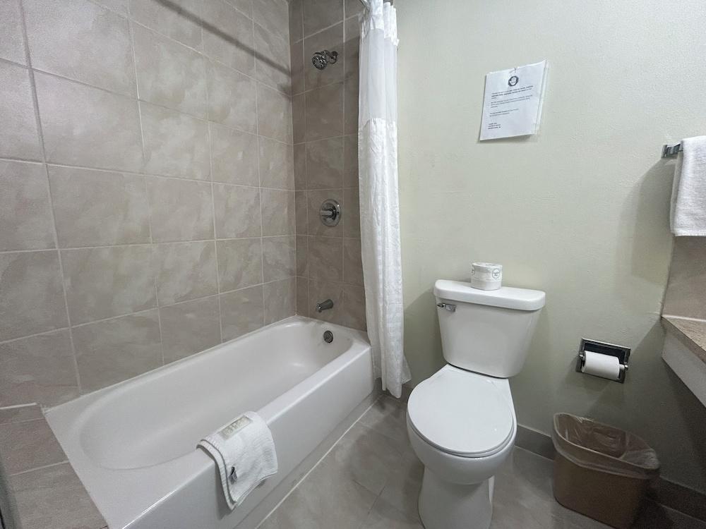Gateaway Motel Broken Bow NE photo 11