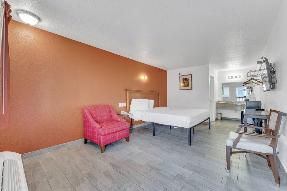 Motel 6 Branson, MO photo 16