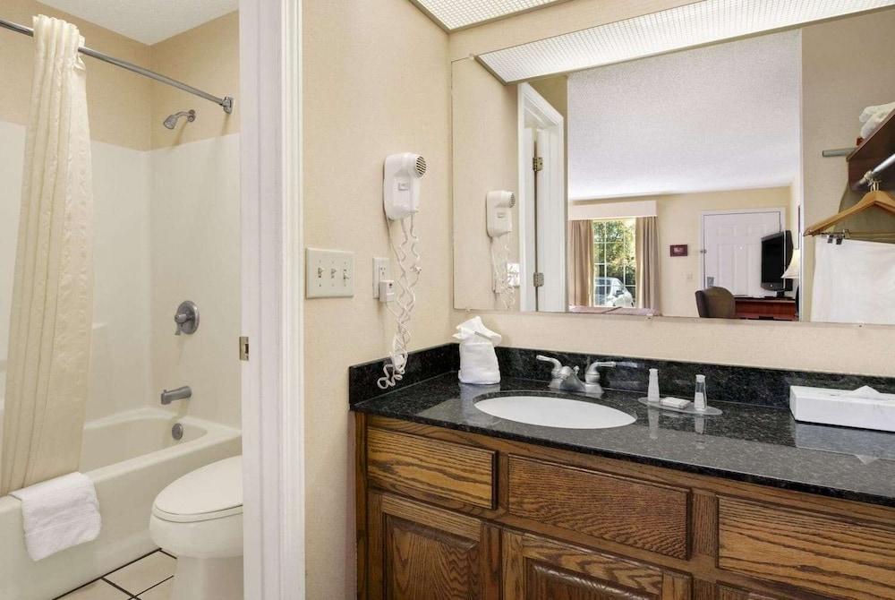 Baymont by Wyndham Eufaula photo 9