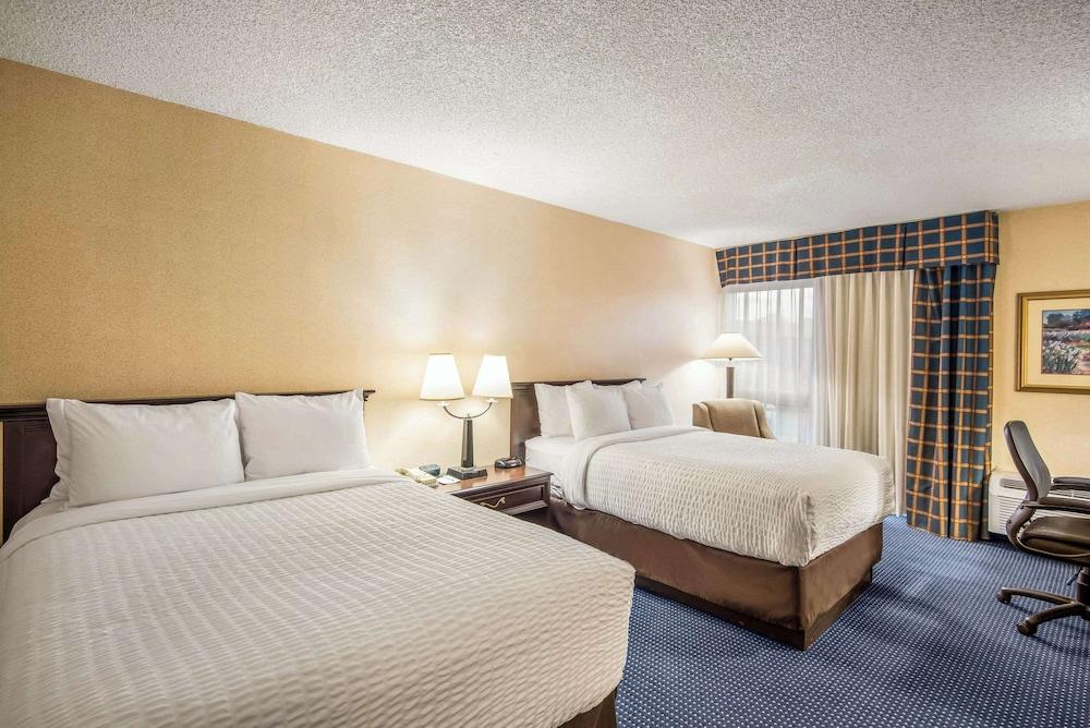 Clarion Inn Grand Junction photo 1