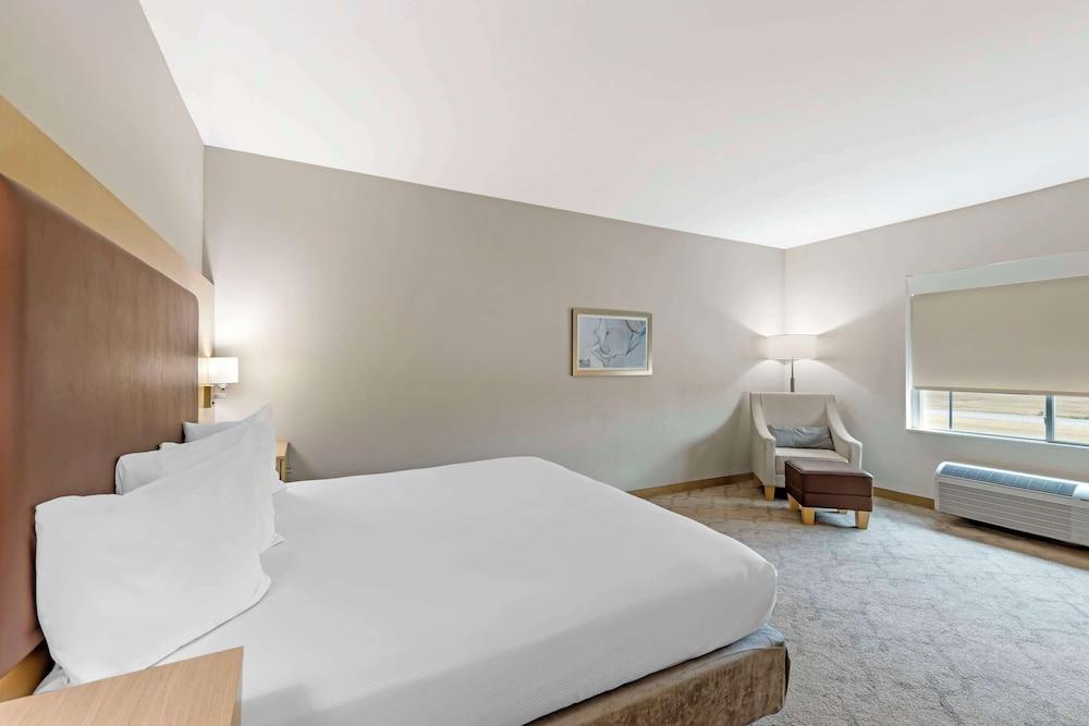 Best Western Plus Chickasha Inn photo 13