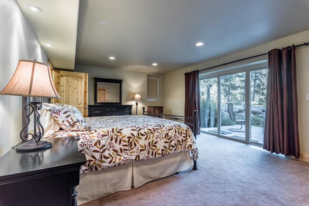 Pineview Lodge photo 31