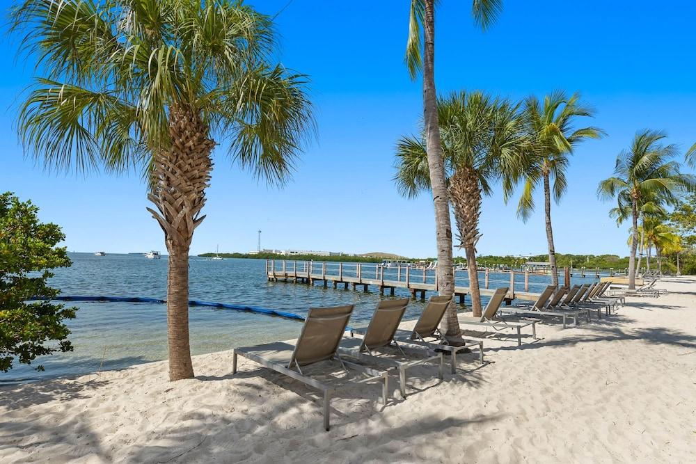 Ocean Front 2BR Residence photo 3