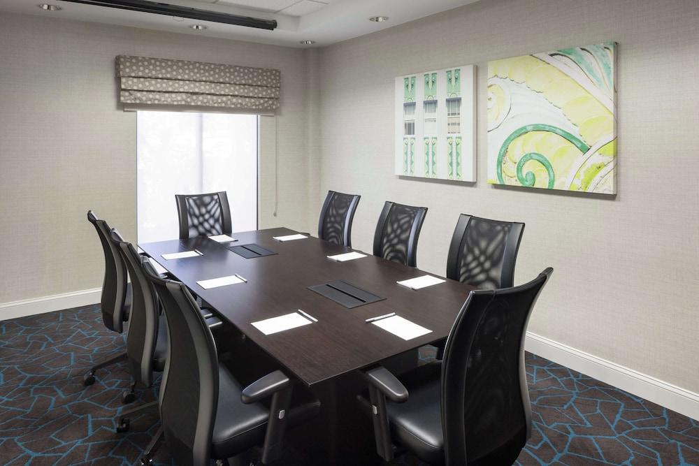Hampton Inn & Suites by Hilton Miami-Doral/Dolphin Mall photo 39