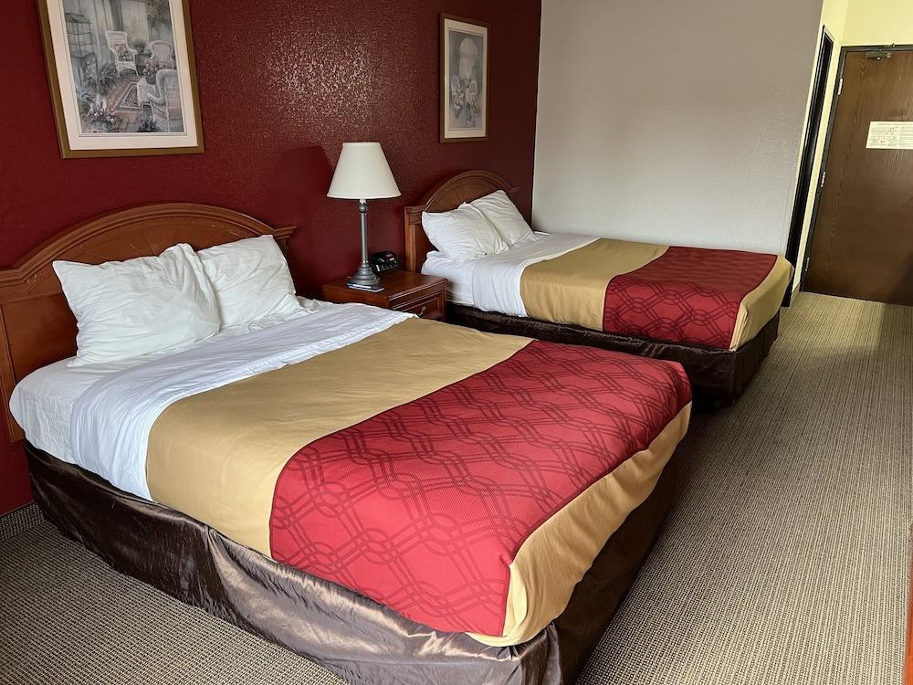 Express Inn & Suites photo 39