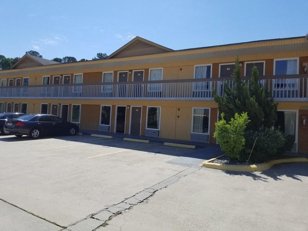 America's Best Inn photo 41