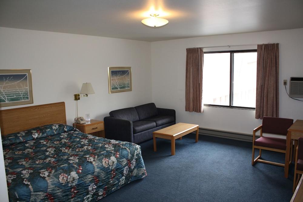 Econo Lodge Waupaca photo 23