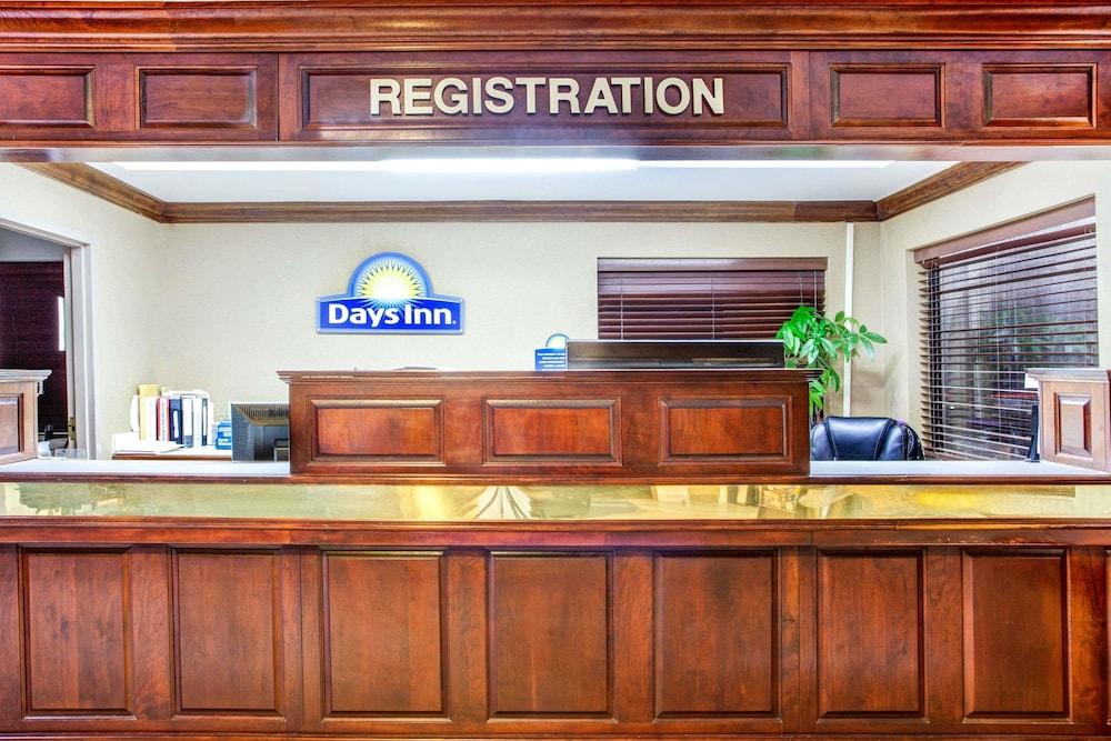 Days Inn by Wyndham Kennesaw photo 2