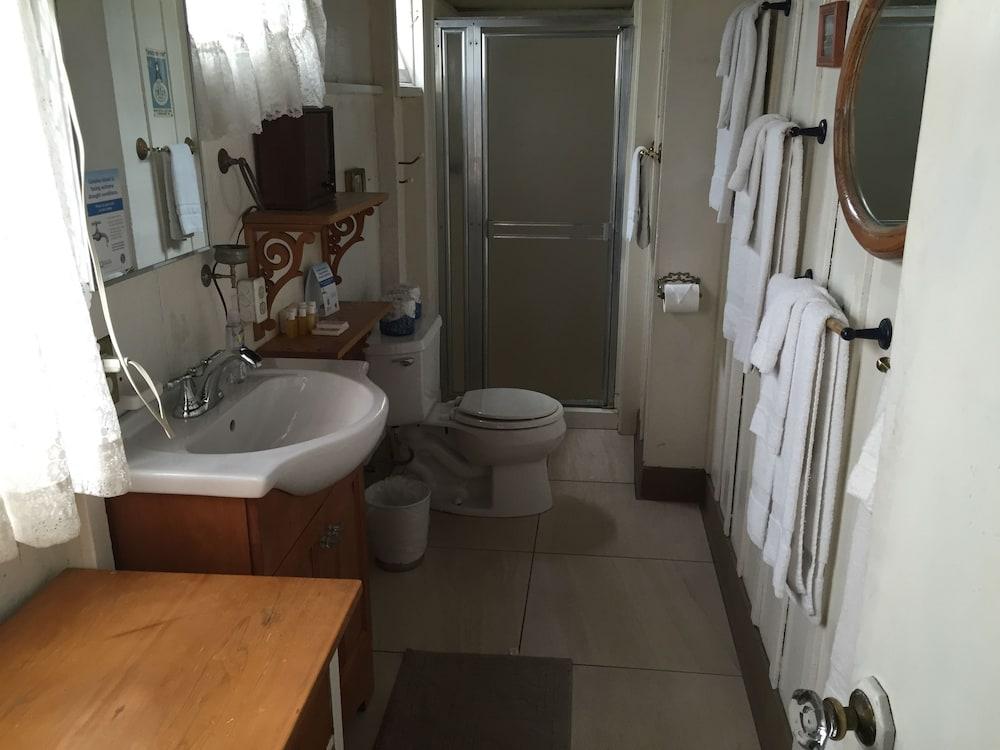 Seacrest Inn photo 95