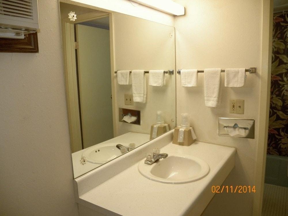 Schuyler Inn photo 17