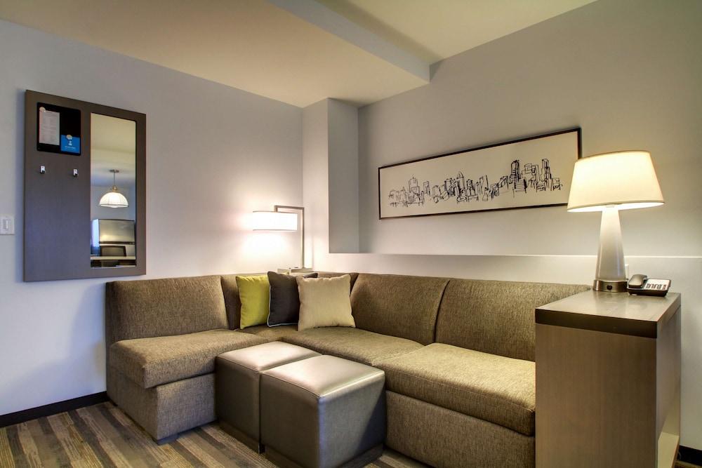 Hyatt House Chicago/Evanston photo 48